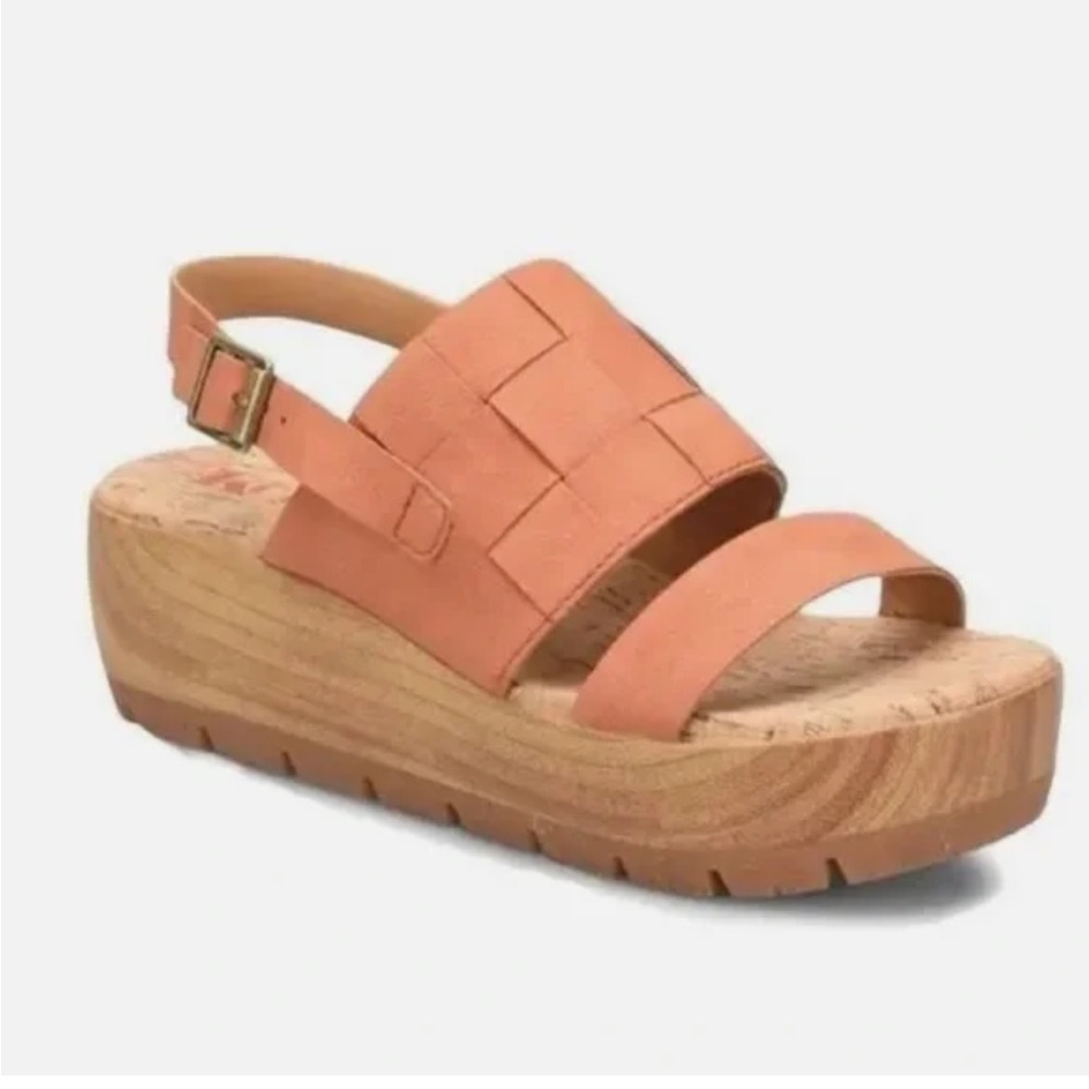 Kork Ease wedge sandals‎ NEW 9
